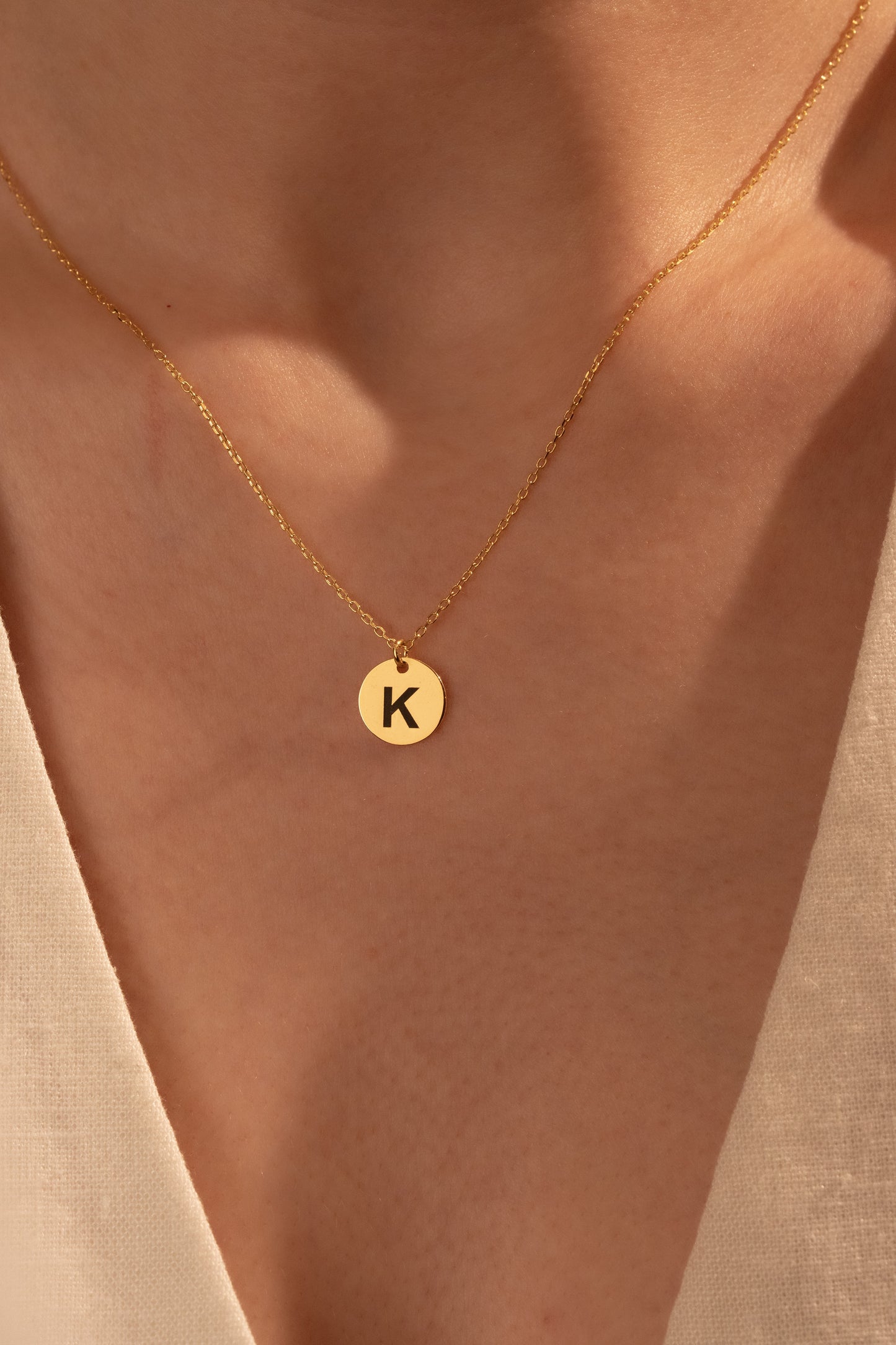 Personalized Initial Necklace – Round Letter Pendant for Women