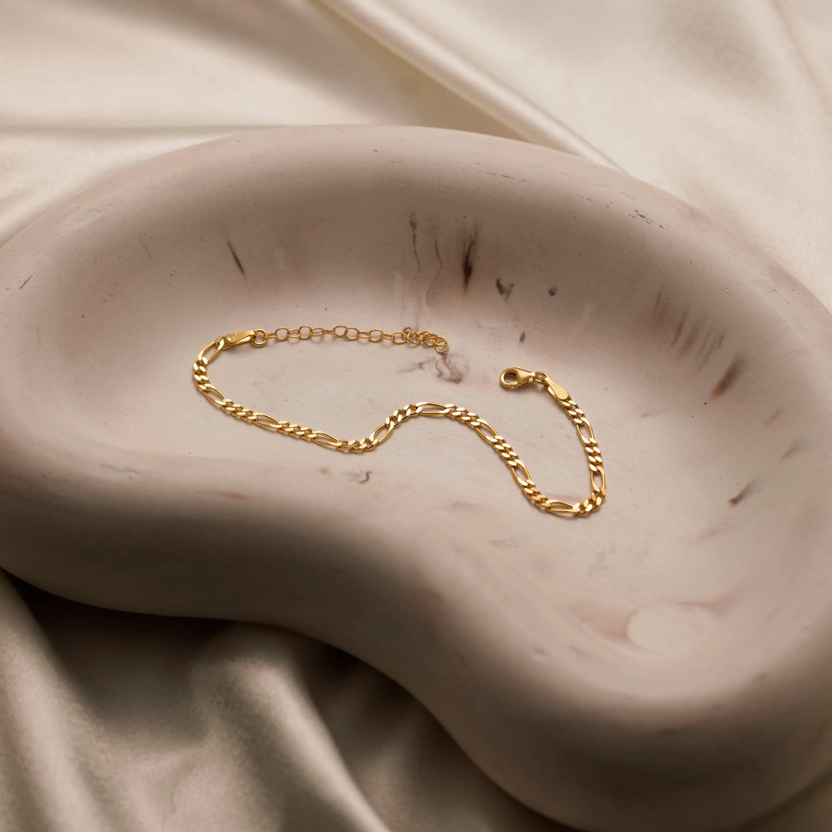 Gold Chain Bracelet – Minimalist Dainty Link Bracelet