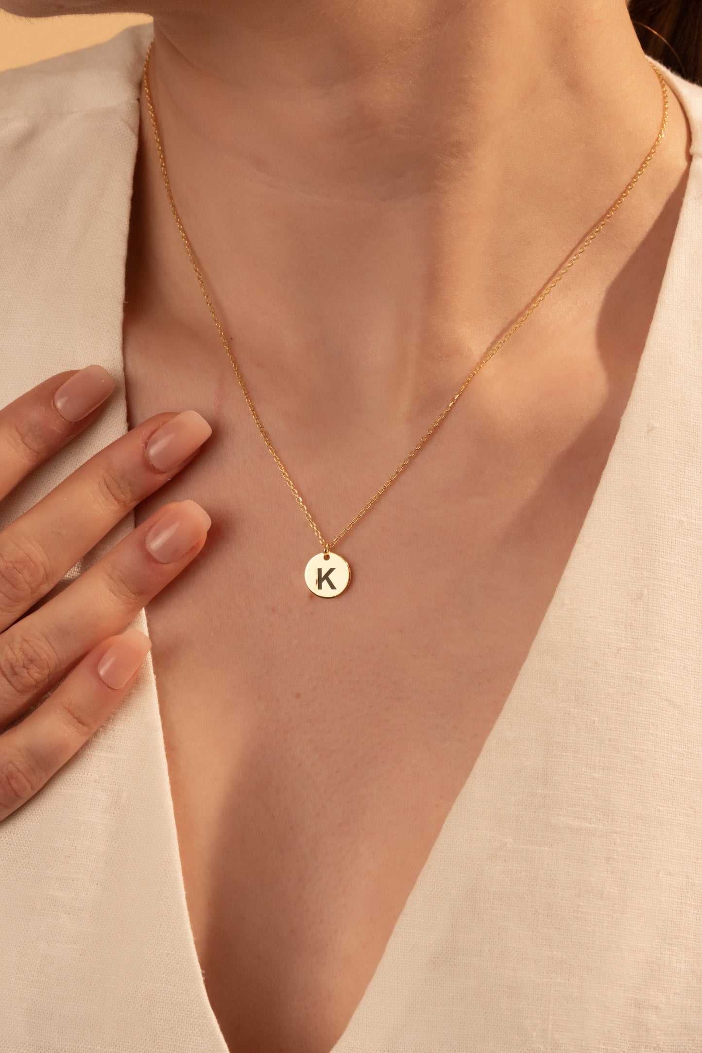 Personalized Initial Necklace – Round Letter Pendant for Women