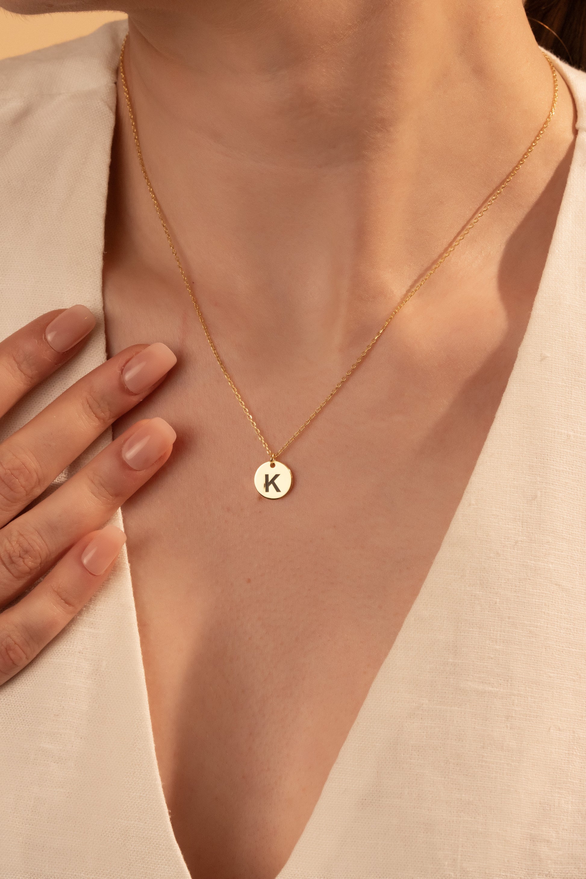 Personalized Initial Necklace – Round Letter Pendant for Women