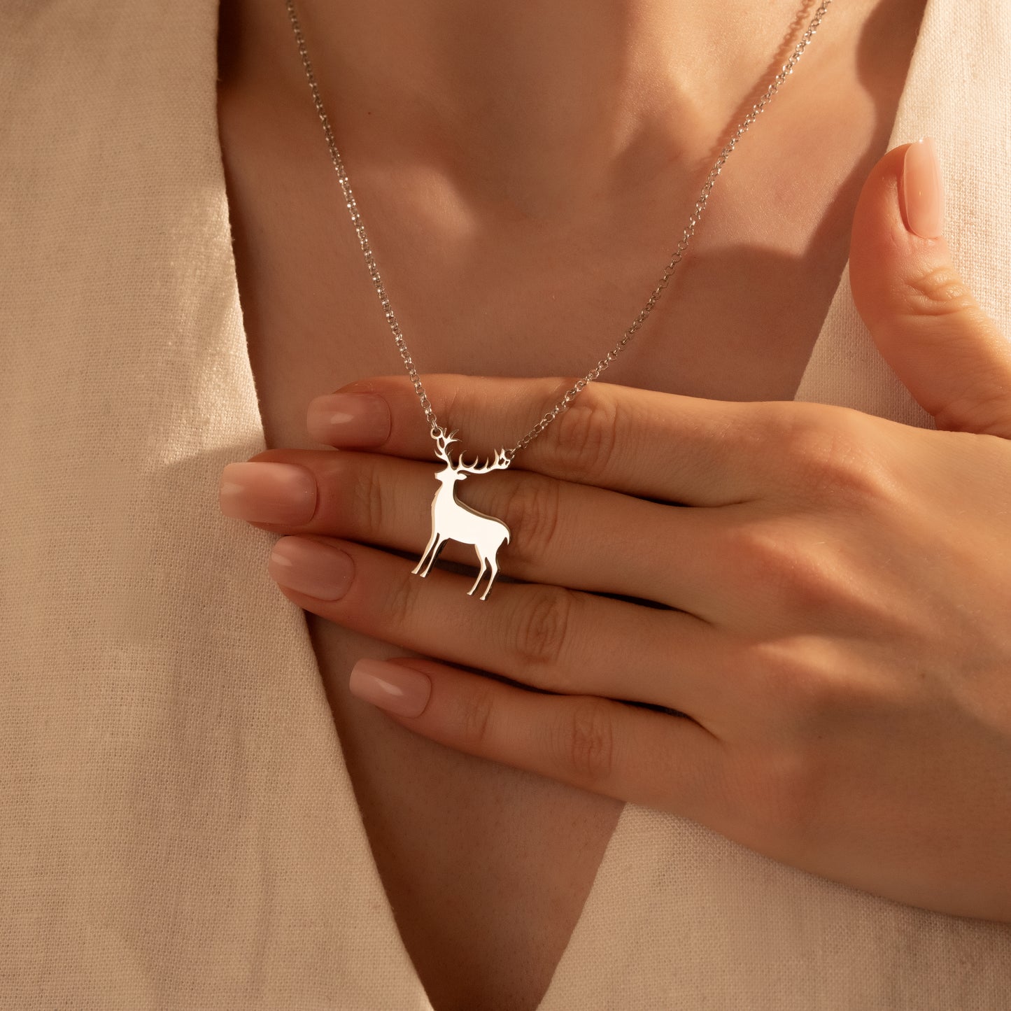 Elegant deer pendant jewelry