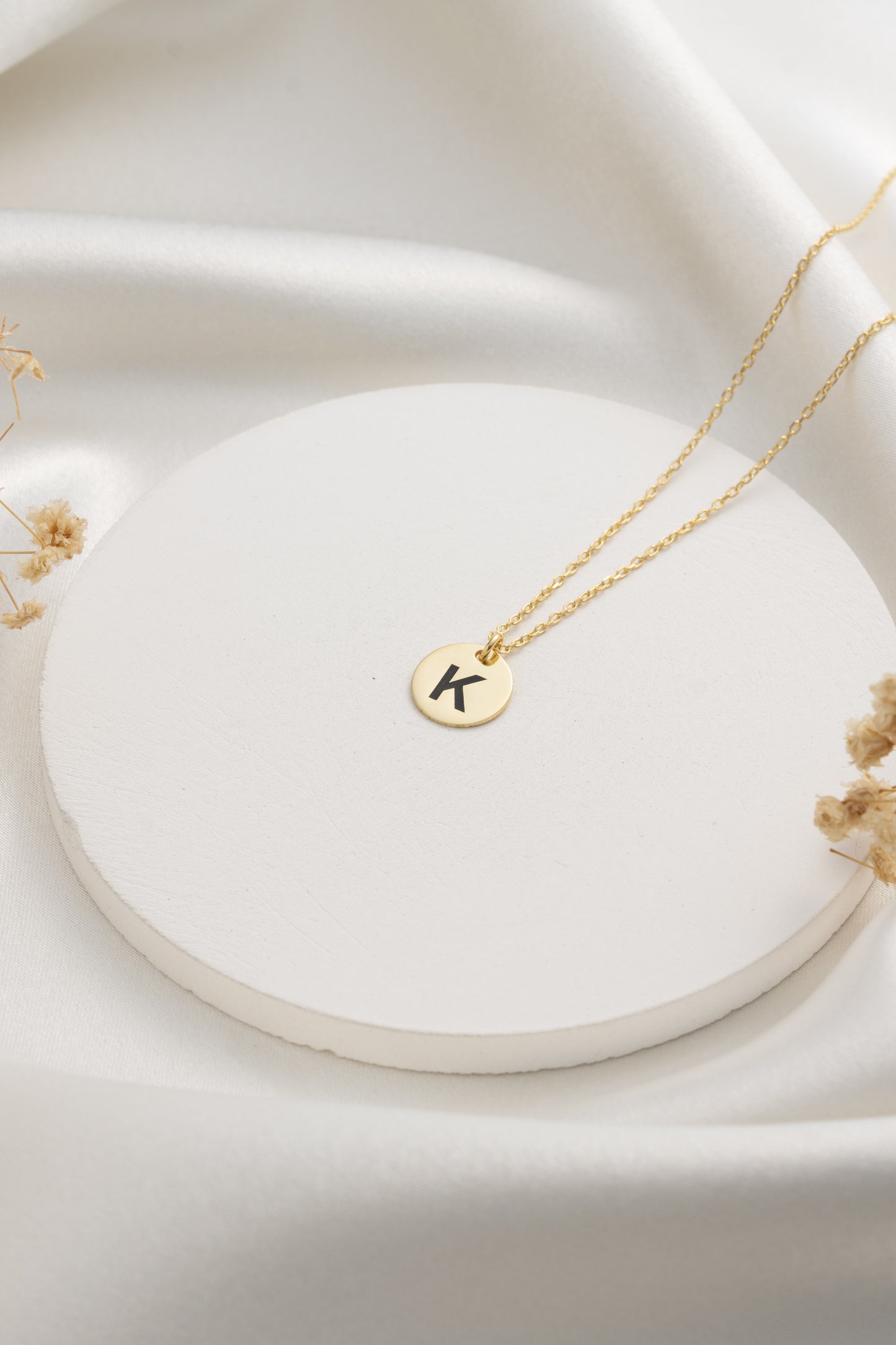 Personalized Initial Necklace – Round Letter Pendant for Women