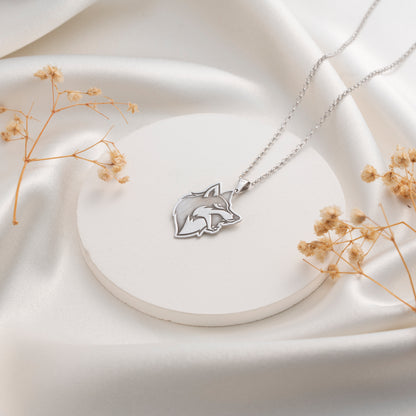 Detailed silver wolf head pendant necklace