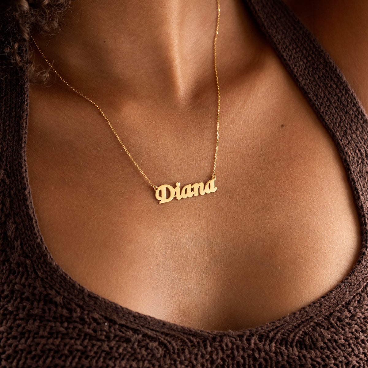 Gold nameplate necklace for women – close-up view