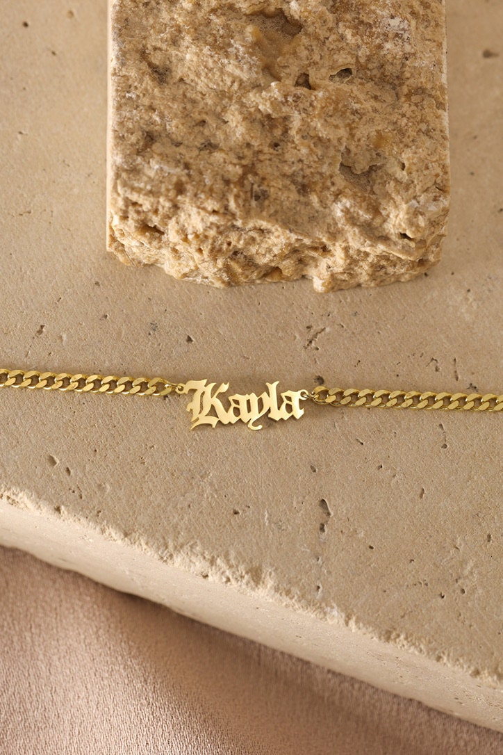 Gothic name necklace detail