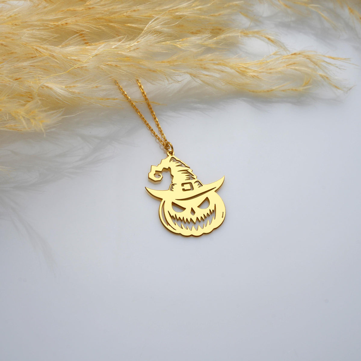 Pumpkin pendant necklace detail