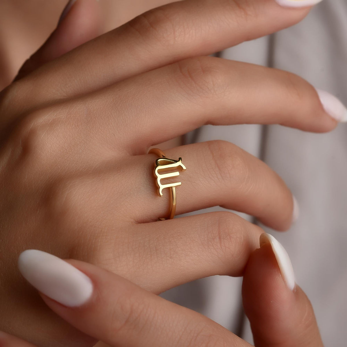 Zodiac ring in 18K gold plated finish