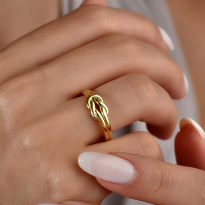 Nautical knot band close view