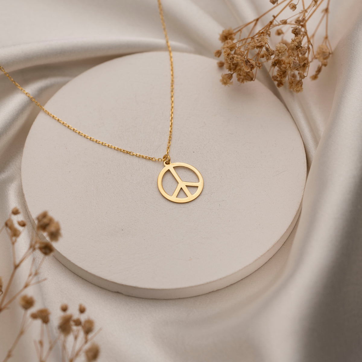 Minimalist peace symbol pendant necklace for women