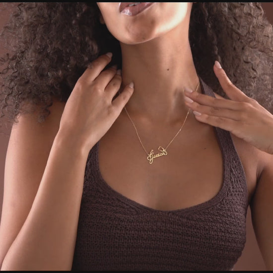 Gold custom name necklace on delicate chain
